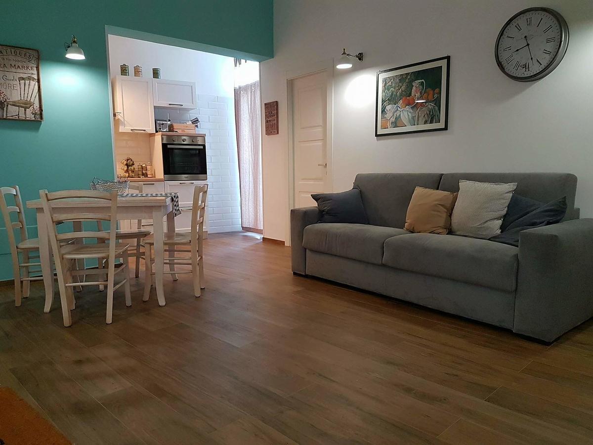 Color Apartment Monopoli Eksteriør billede