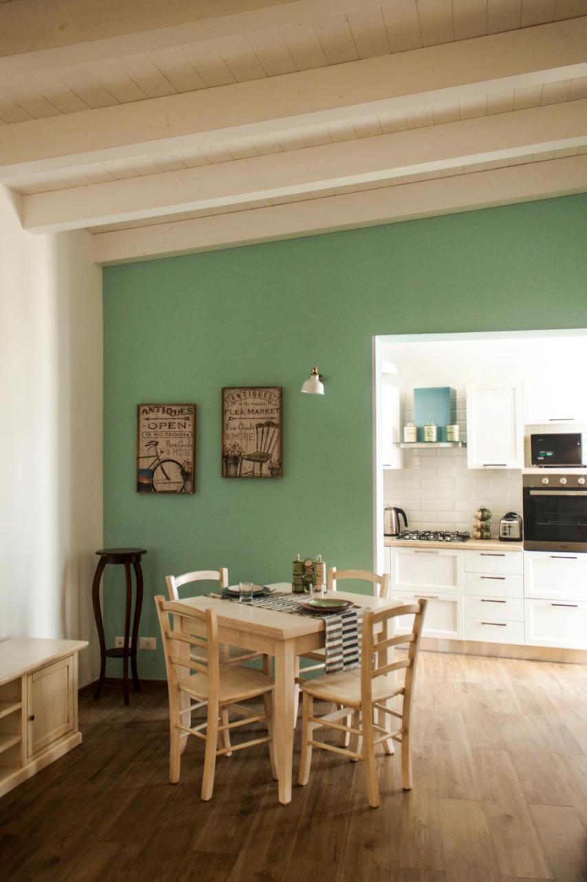 Color Apartment Monopoli Eksteriør billede